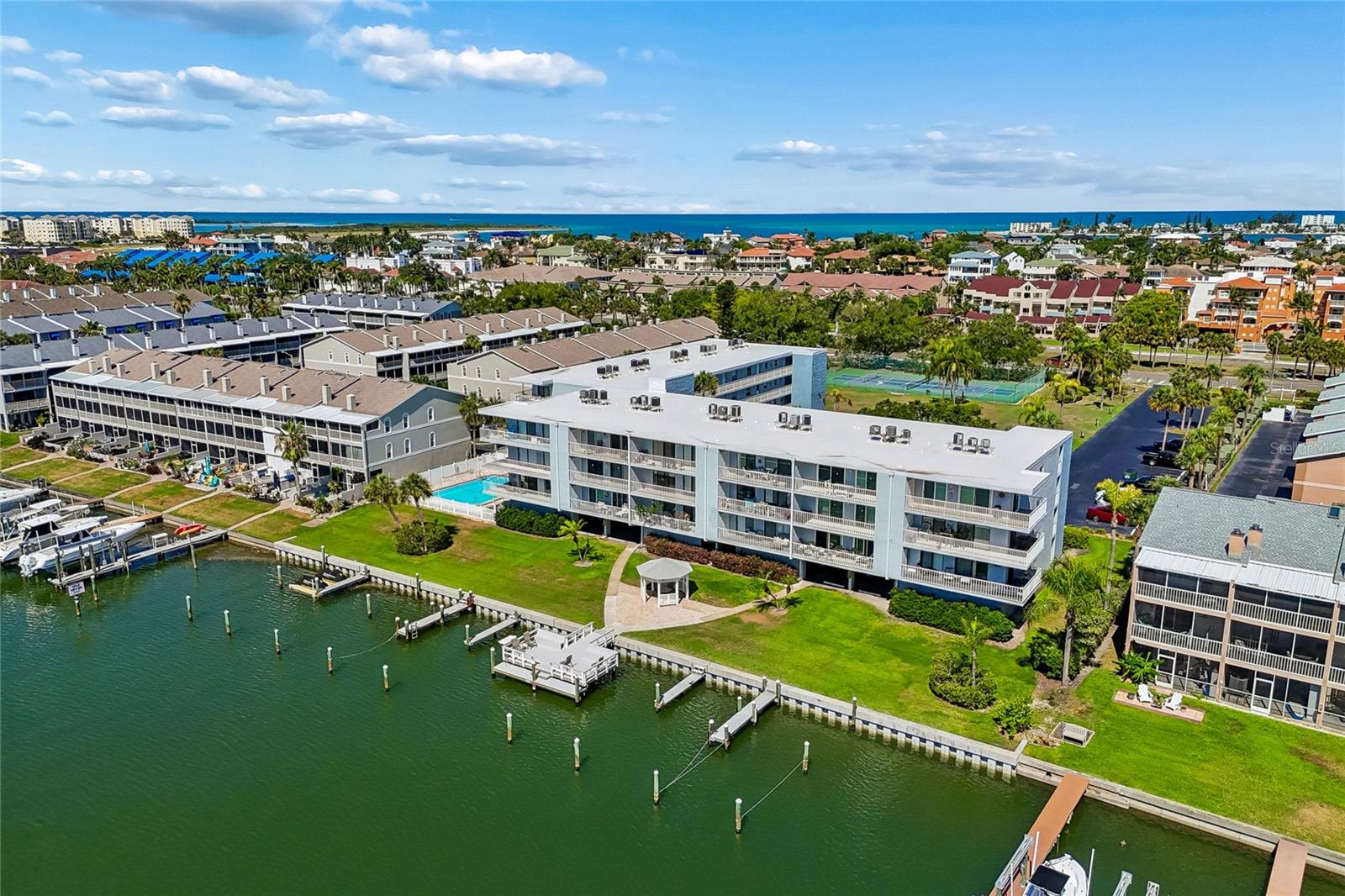 719 PINELLAS BAYWAY S #301, ST PETERSBURG, FL — photo 3