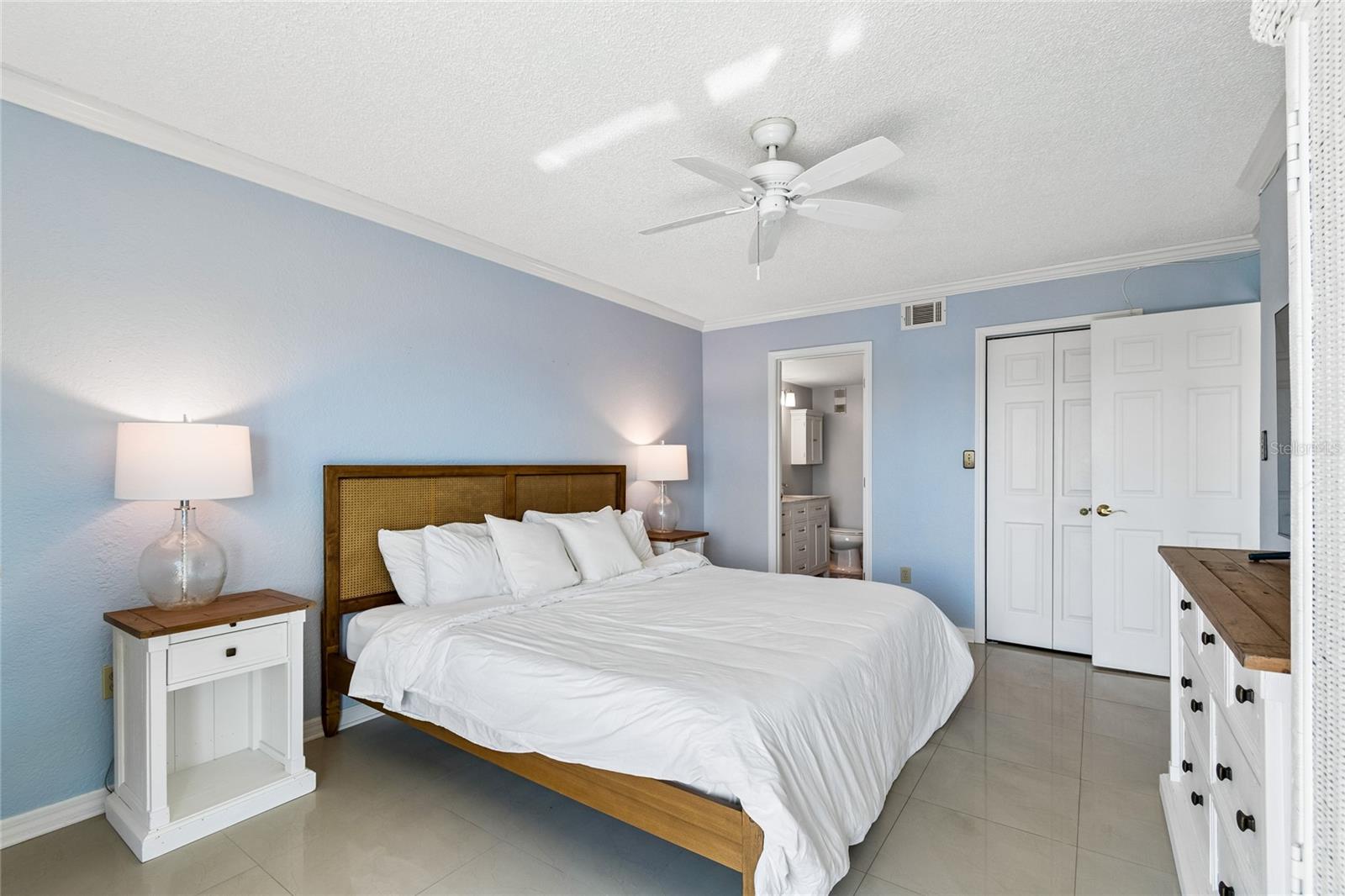 719 PINELLAS BAYWAY S #301, ST PETERSBURG, FL — photo 29