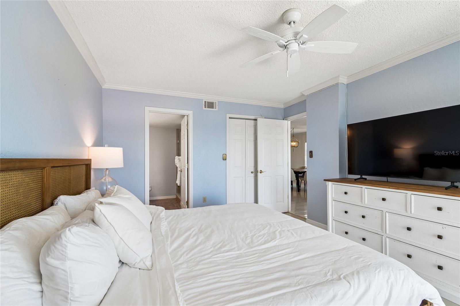 719 PINELLAS BAYWAY S #301, ST PETERSBURG, FL — photo 30