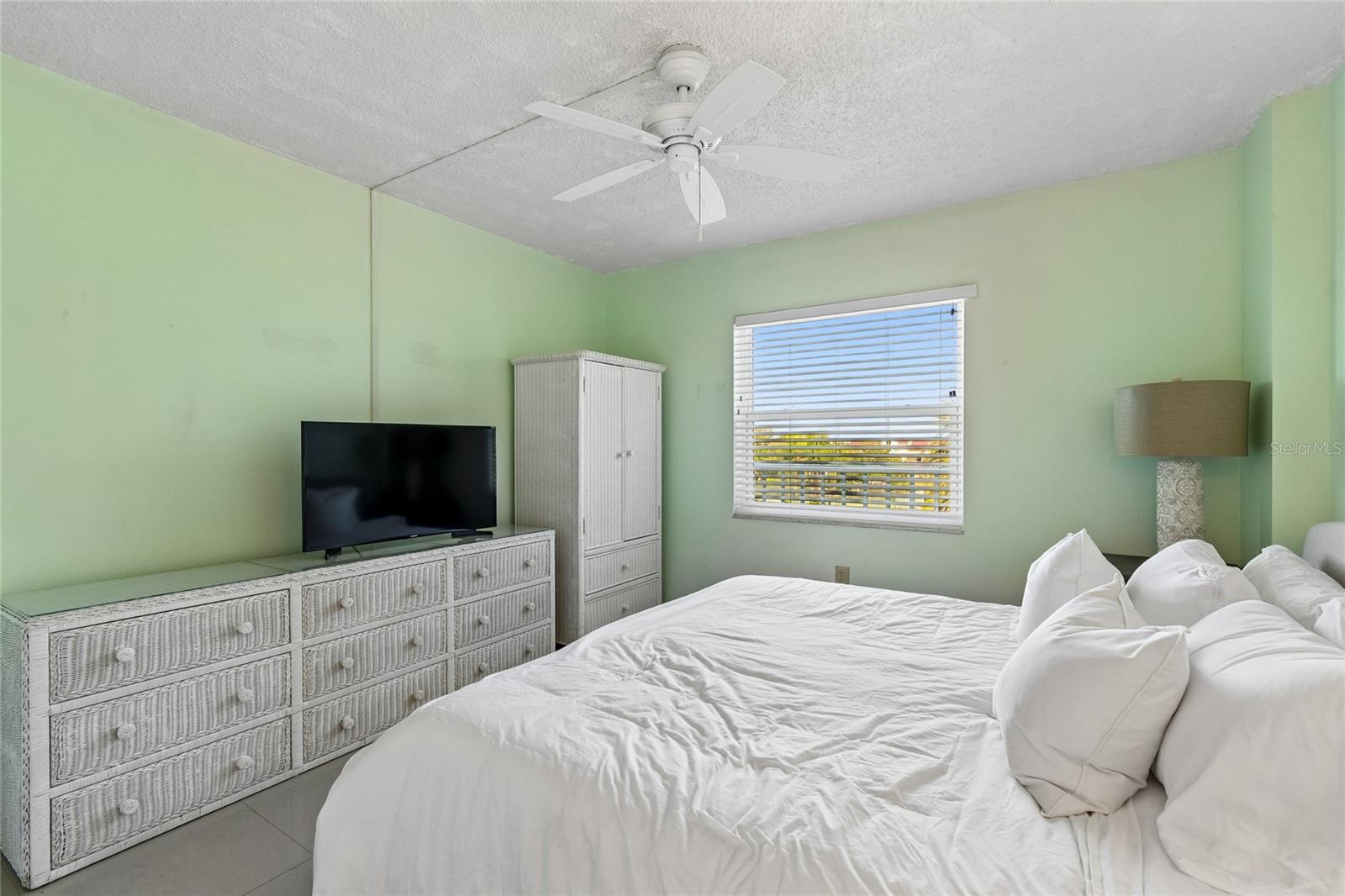 719 PINELLAS BAYWAY S #301, ST PETERSBURG, FL — photo 34