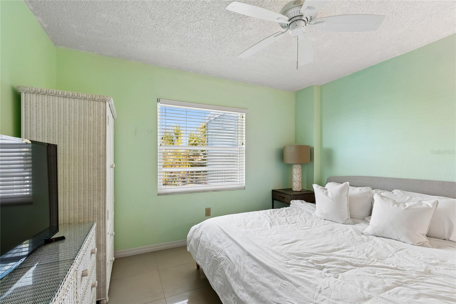719 PINELLAS BAYWAY S #301, ST PETERSBURG, FL — photo 35