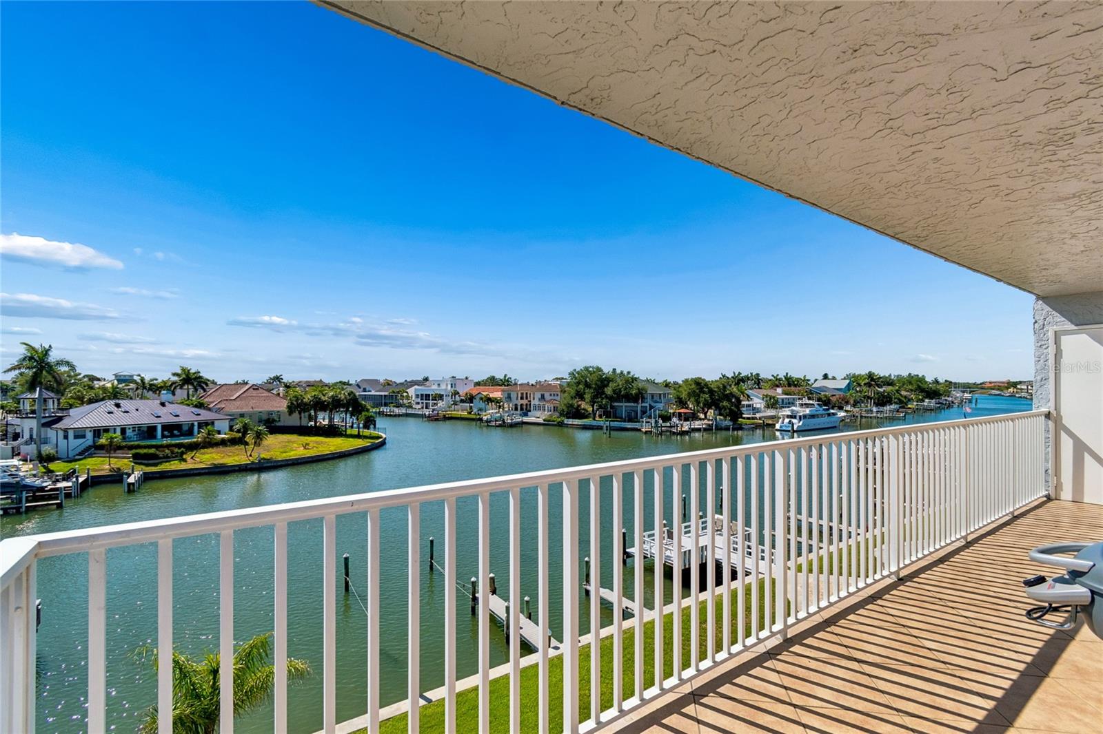 719 PINELLAS BAYWAY S #301, ST PETERSBURG, FL — photo 44