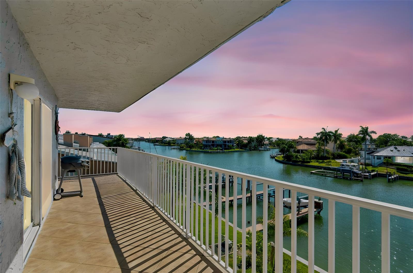719 PINELLAS BAYWAY S #301, ST PETERSBURG, FL — photo 47