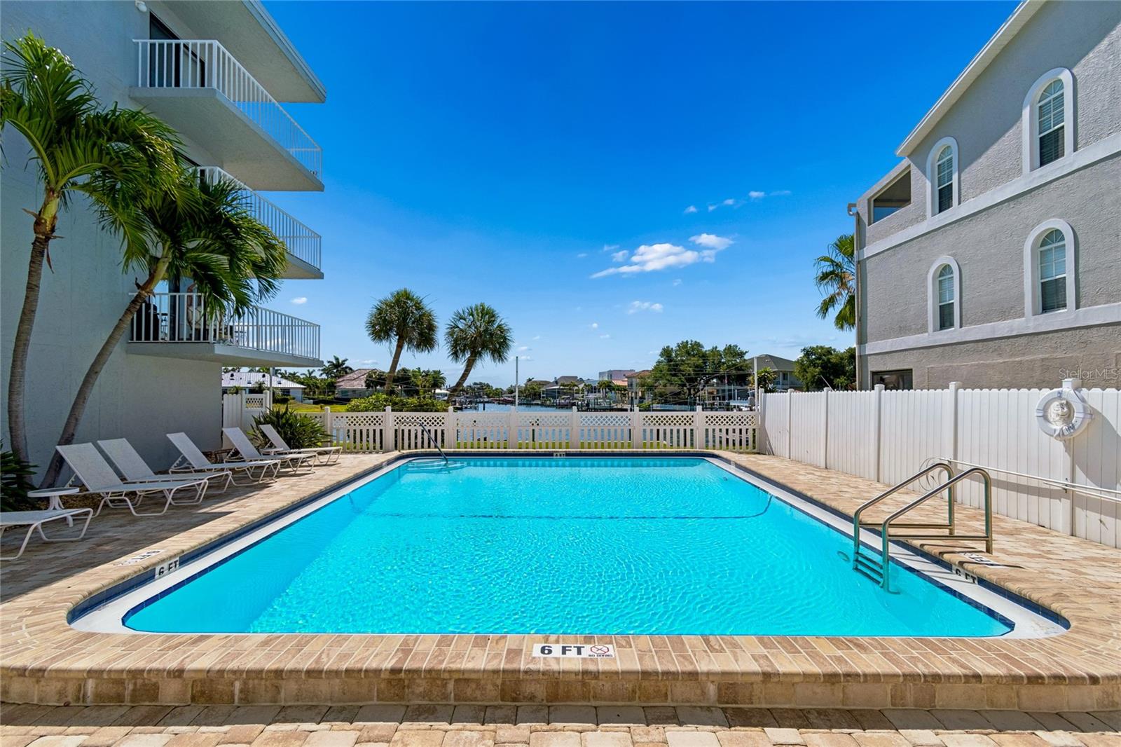 719 PINELLAS BAYWAY S #301, ST PETERSBURG, FL — photo 55