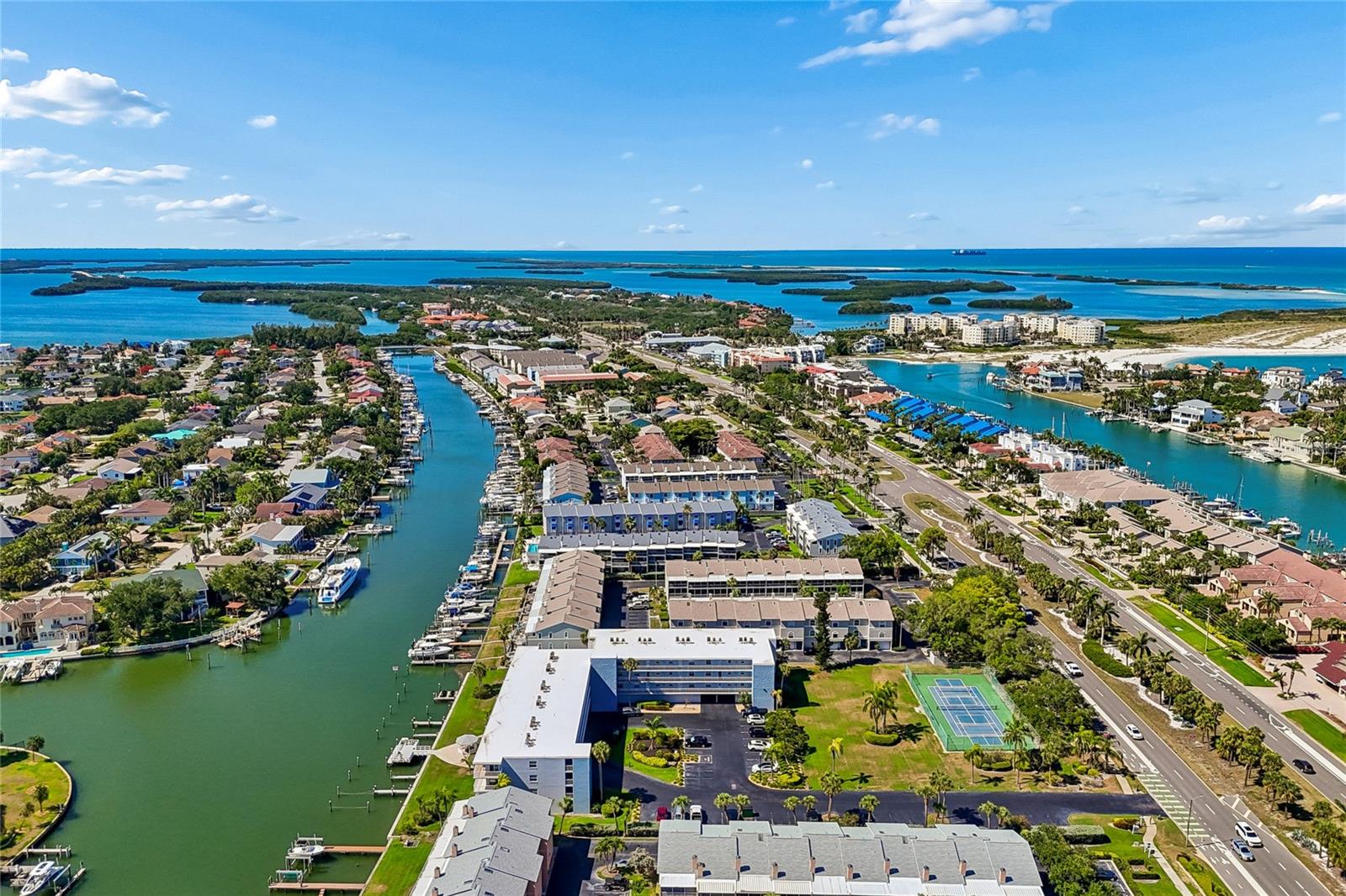 719 PINELLAS BAYWAY S #301, ST PETERSBURG, FL — photo 63