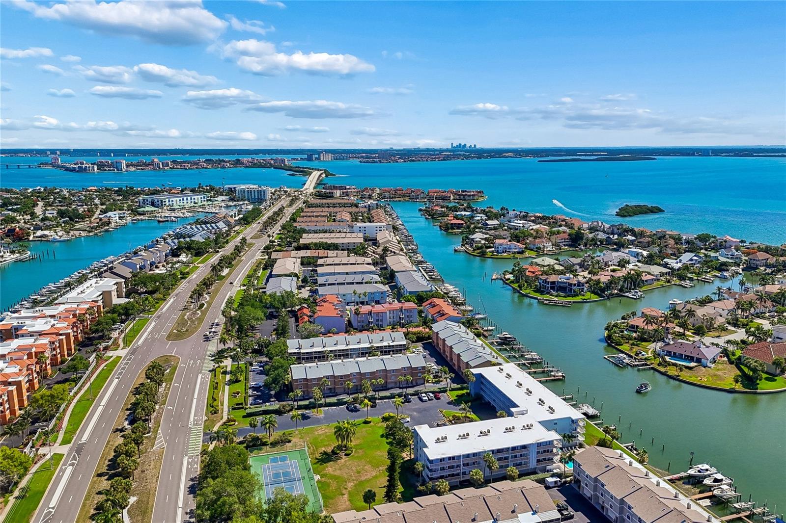 719 PINELLAS BAYWAY S #301, ST PETERSBURG, FL — photo 67