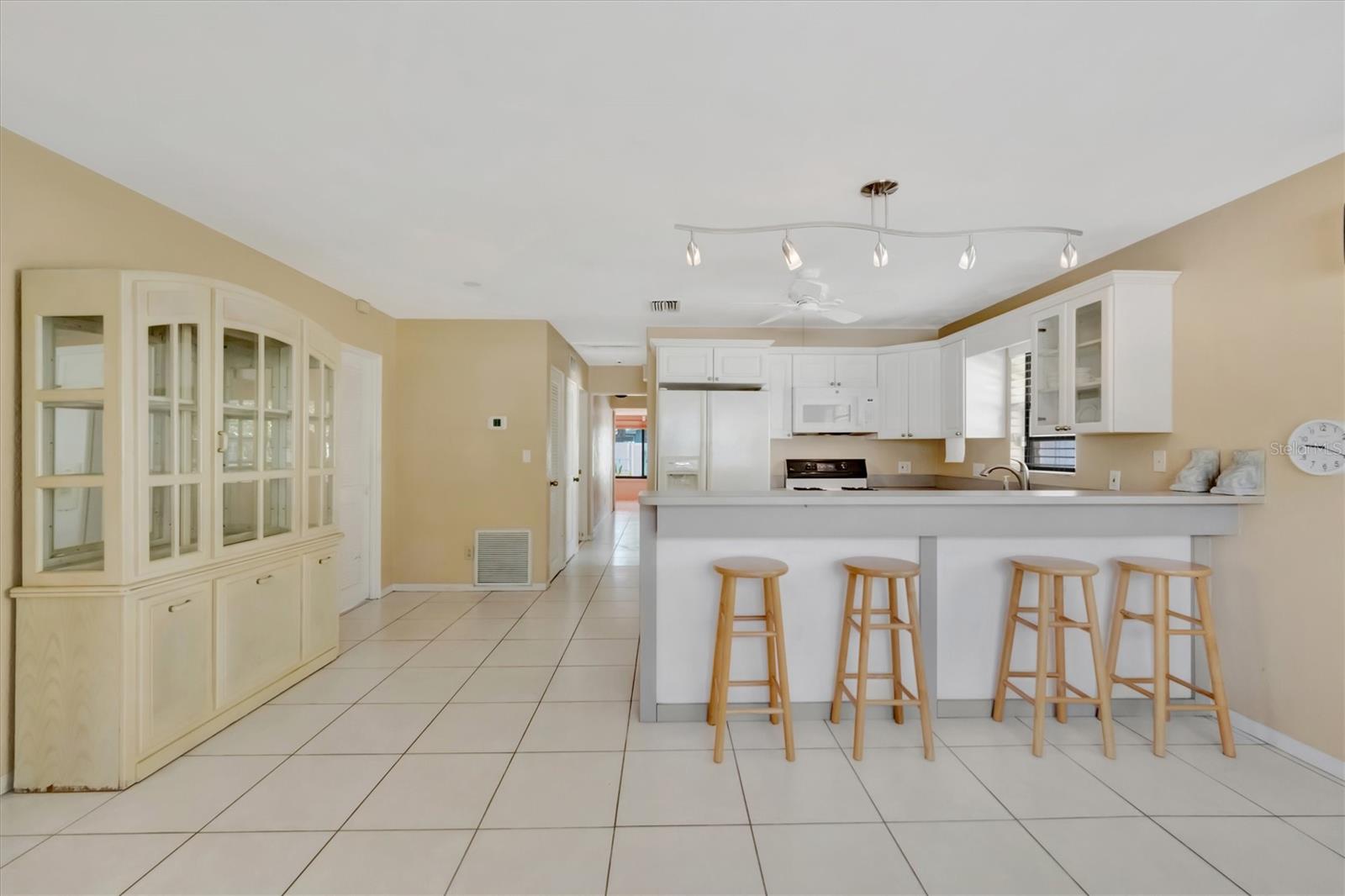 5630 13TH AVE N, ST PETERSBURG, FL — photo 8