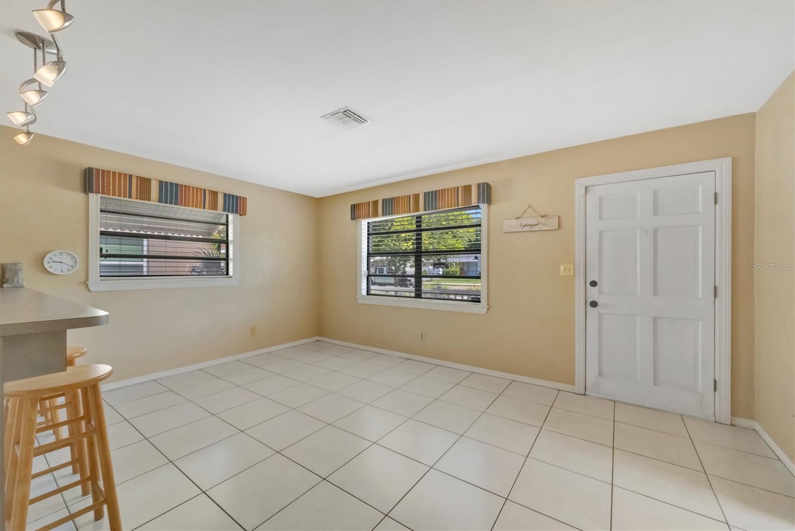 5630 13TH AVE N, ST PETERSBURG, FL — photo 10