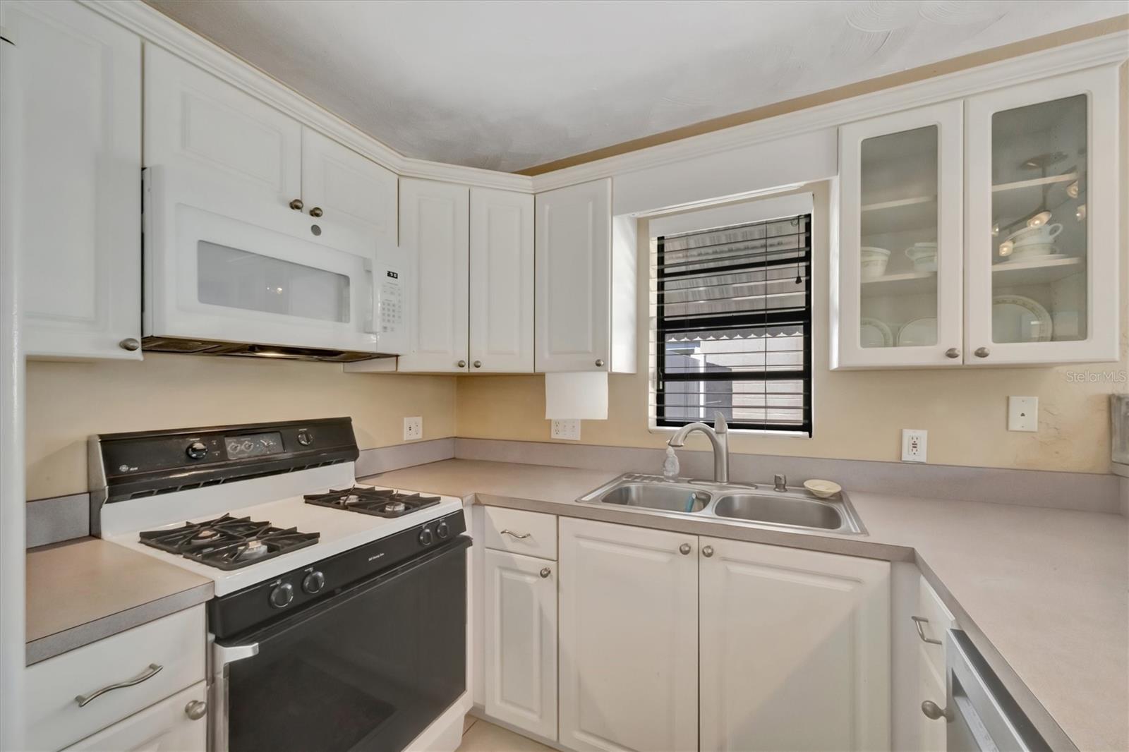 5630 13TH AVE N, ST PETERSBURG, FL — photo 13