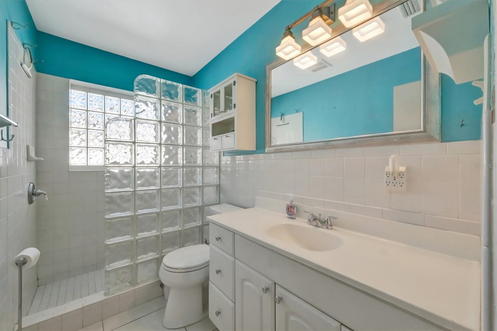 5630 13TH AVE N, ST PETERSBURG, FL — photo 21