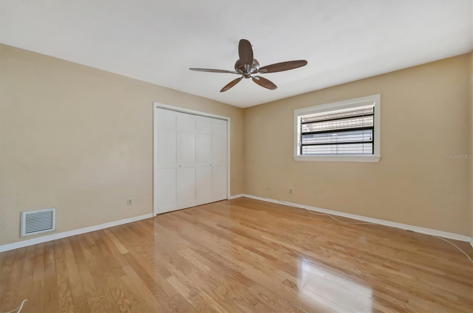 5630 13TH AVE N, ST PETERSBURG, FL — photo 25