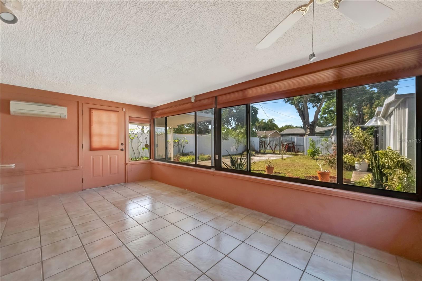 5630 13TH AVE N, ST PETERSBURG, FL — photo 28