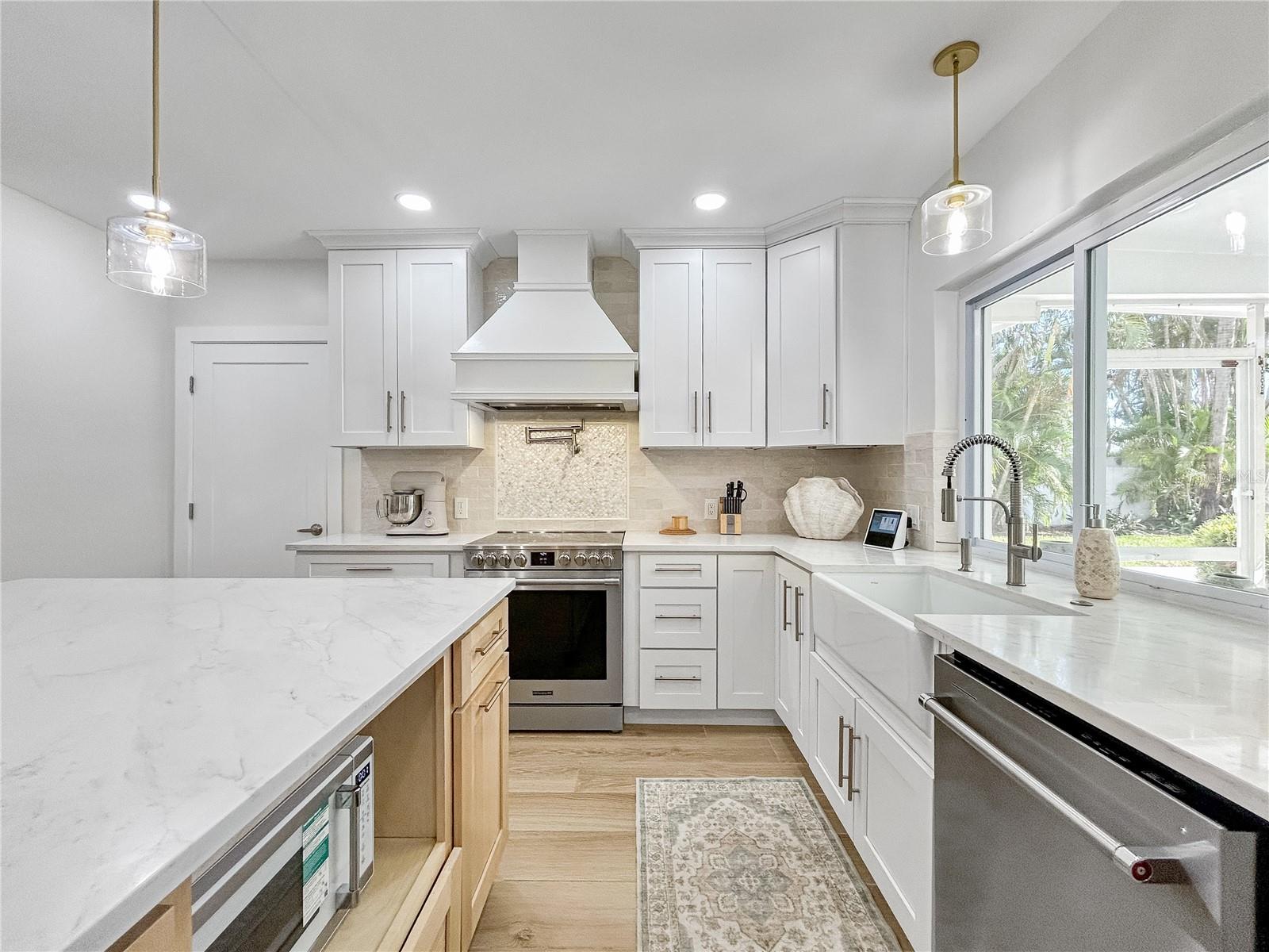 5853 LEELAND ST S, ST PETERSBURG, FL — photo 10