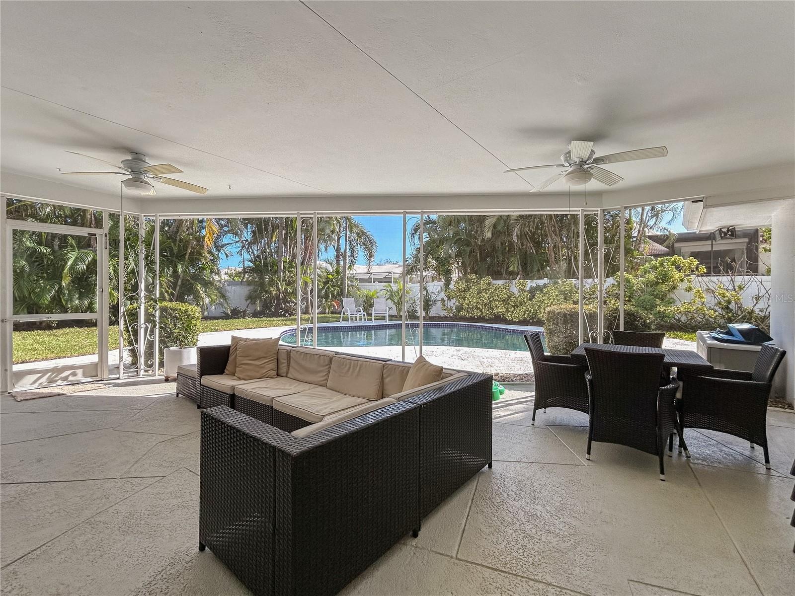 5853 LEELAND ST S, ST PETERSBURG, FL — photo 33