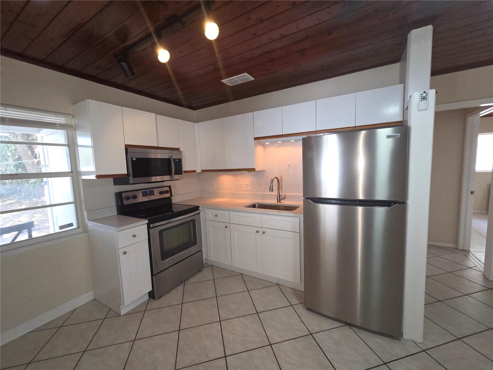 419 32ND AVE E, BRADENTON, FL — photo 11