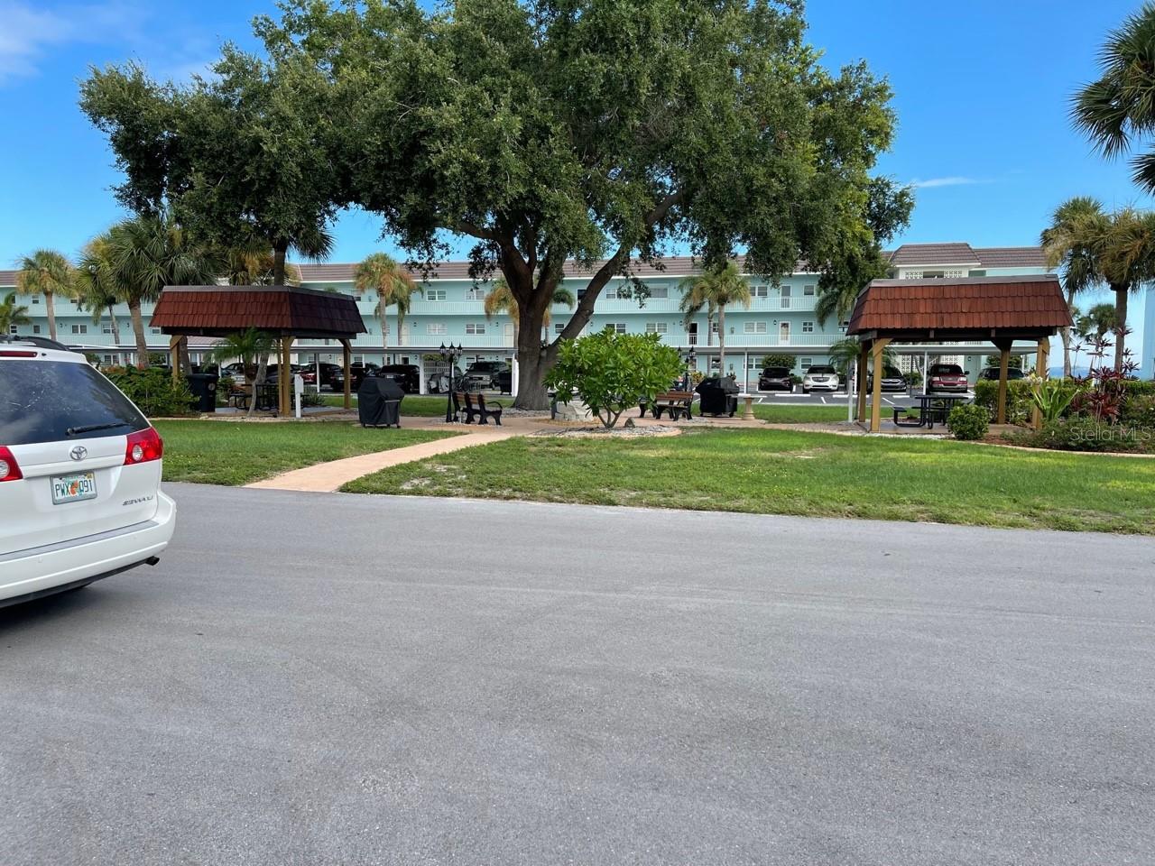 9 FORBES PL #405, DUNEDIN, FL — photo 27