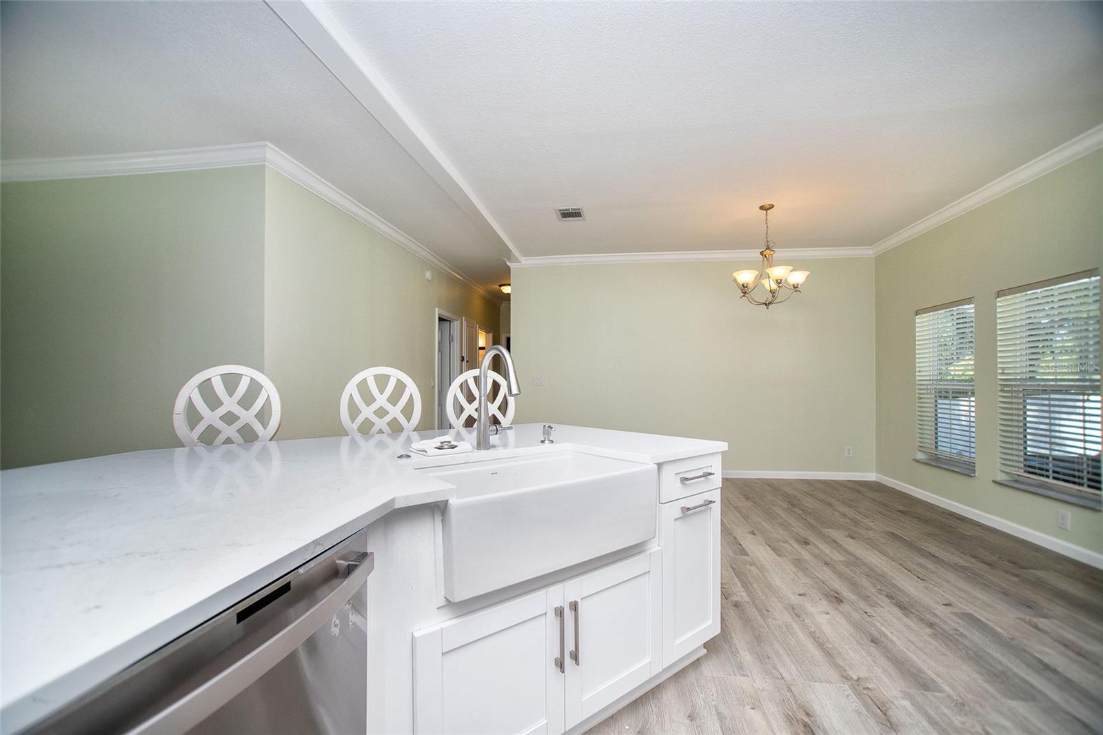 415 DR ML KING JR ST N, SAFETY HARBOR, FL — photo 4