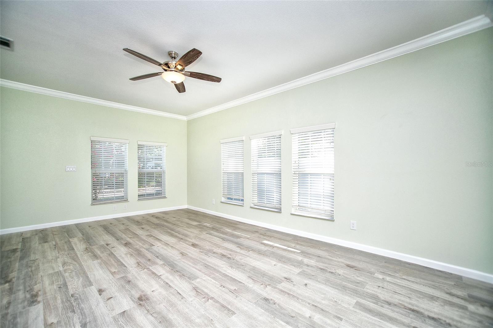 415 DR ML KING JR ST N, SAFETY HARBOR, FL — photo 7