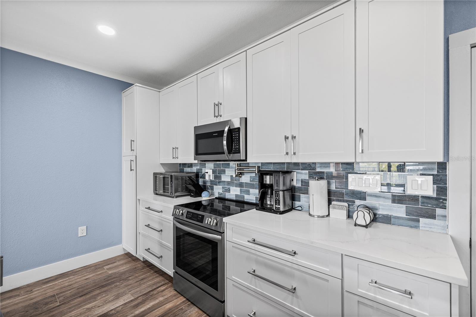 5000 CULBREATH KEY WAY #9-216, TAMPA, FL — photo 12