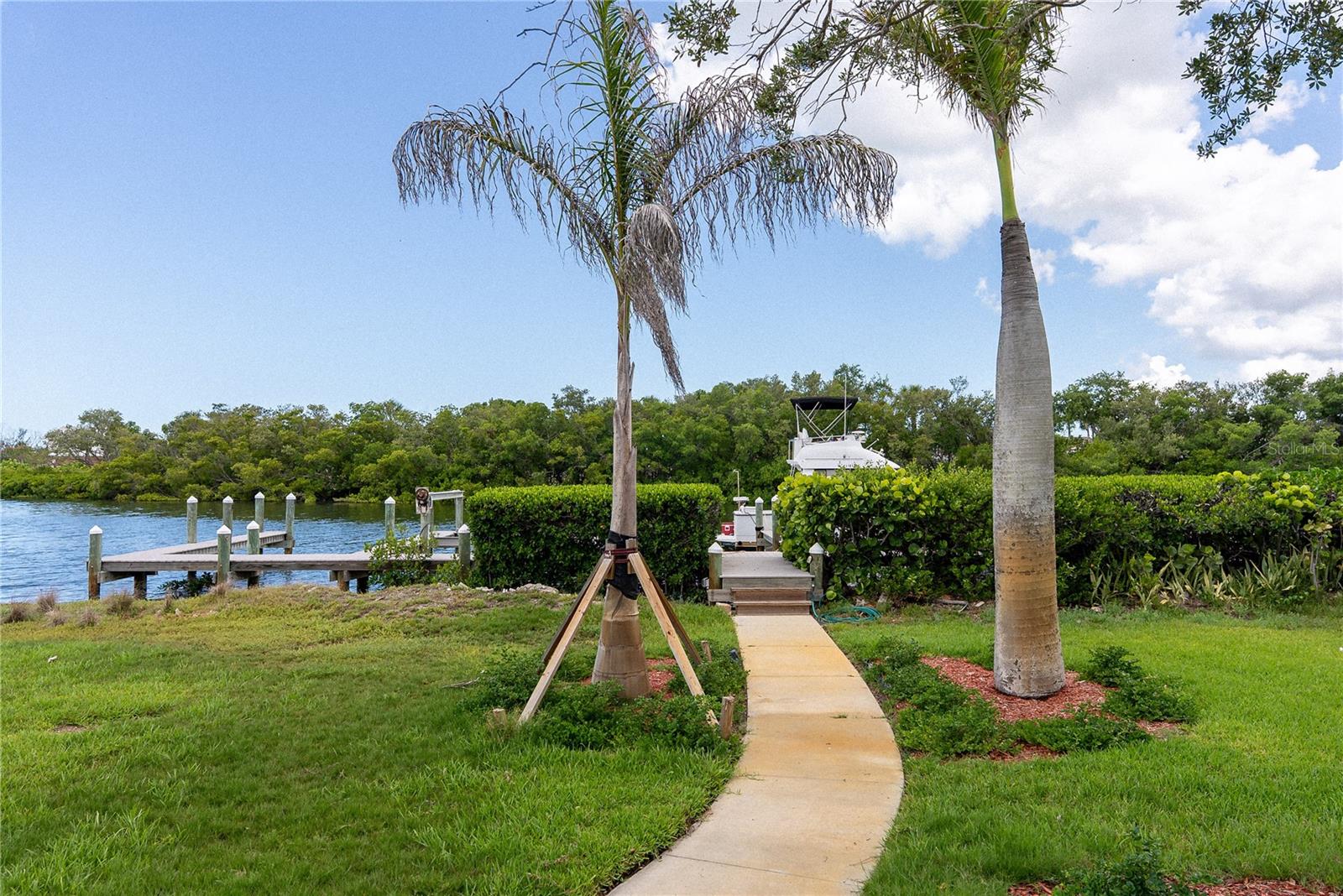 2424 BAY DR #2424/2426, BRADENTON, FL — photo 30
