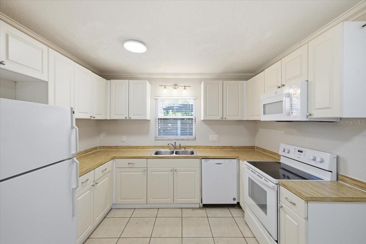 3308 3RD AVE W, BRADENTON, FL — photo 31