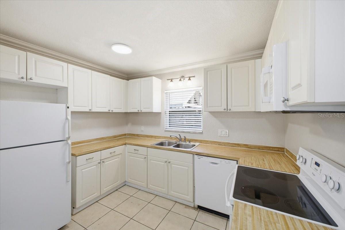 3308 3RD AVE W, BRADENTON, FL — photo 32