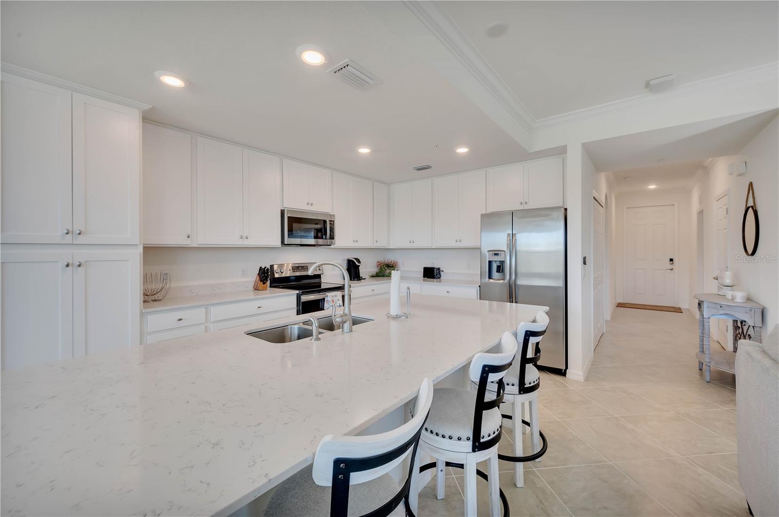 17510 GAWTHROP DR #203, LAKEWOOD RANCH, FL — photo 8
