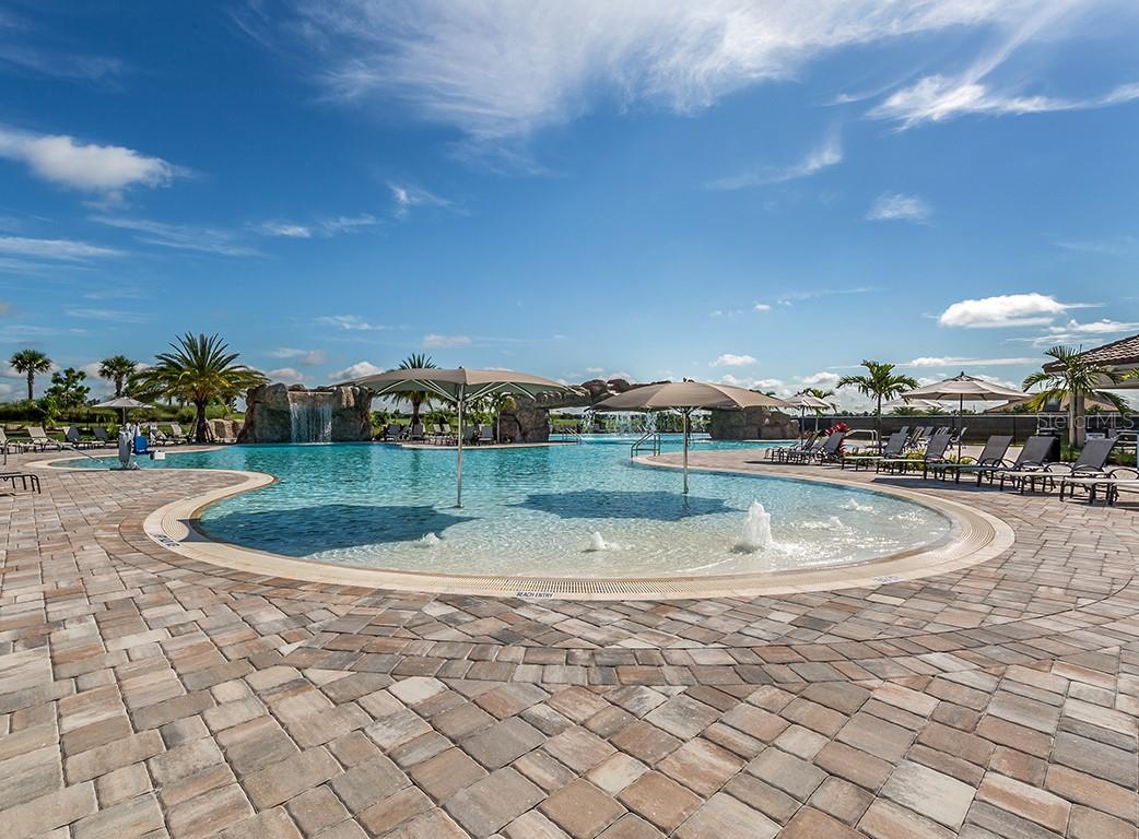 17510 GAWTHROP DR #203, LAKEWOOD RANCH, FL — photo 35