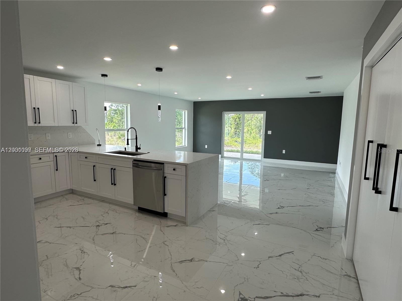 1125 MILWAUKEE BLVD, LEHIGH ACRES, FL — photo 12