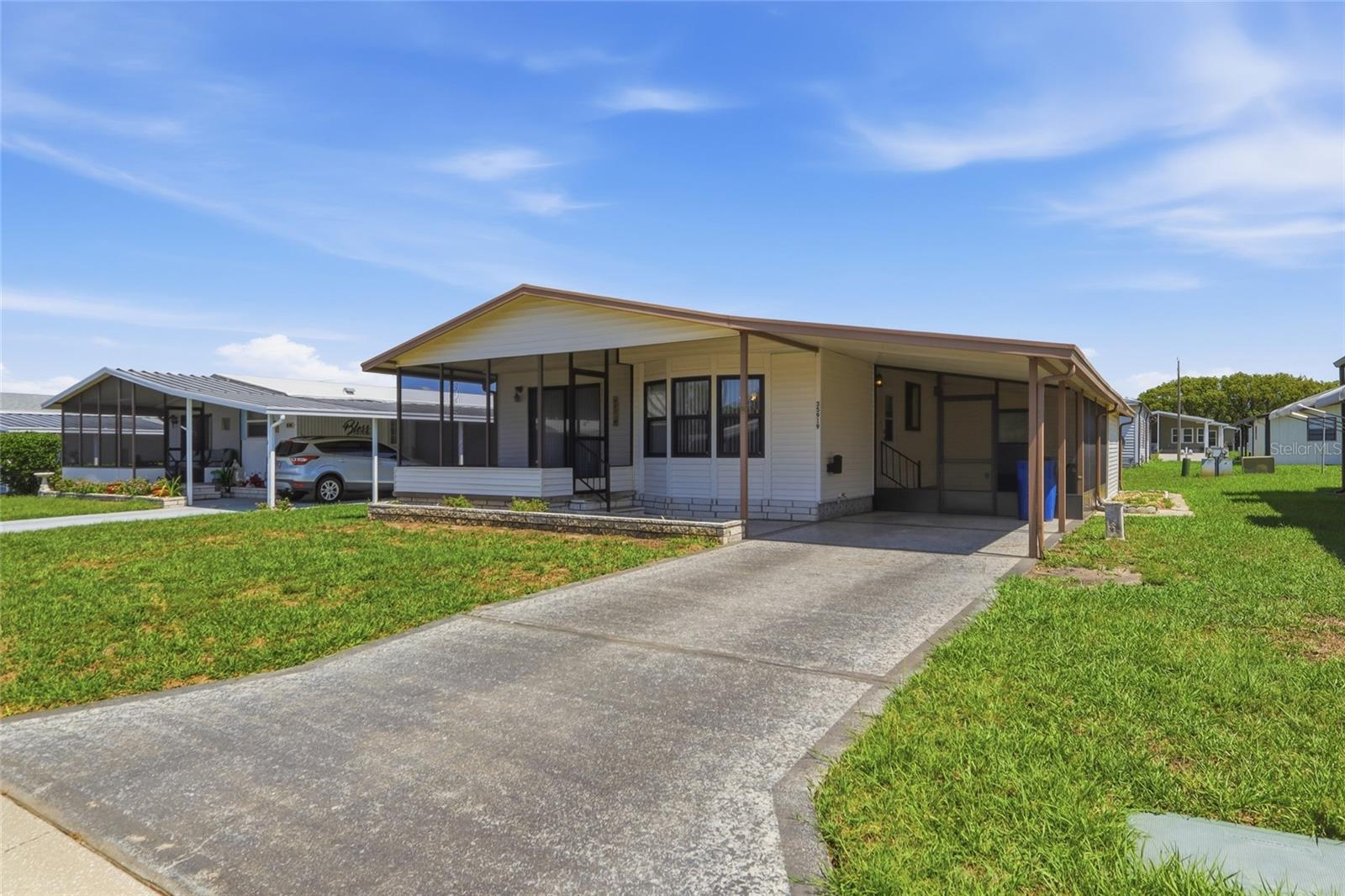 35919 VERANO LN, ZEPHYRHILLS, FL — photo 2