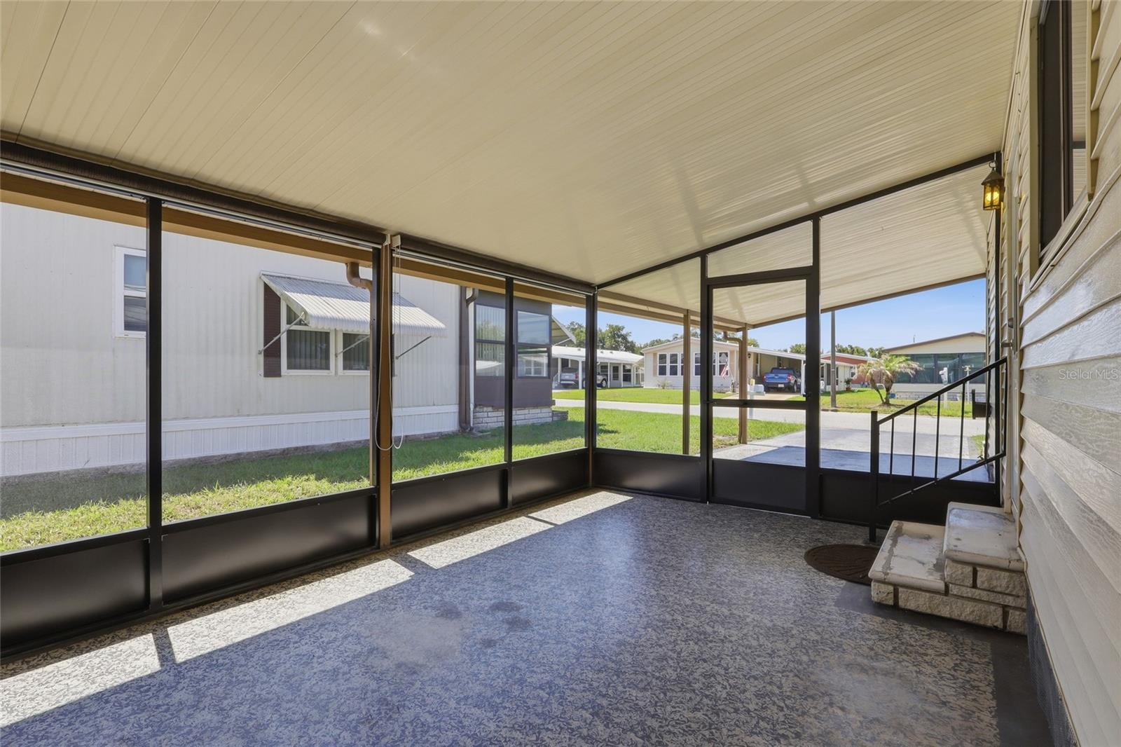 35919 VERANO LN, ZEPHYRHILLS, FL — photo 3