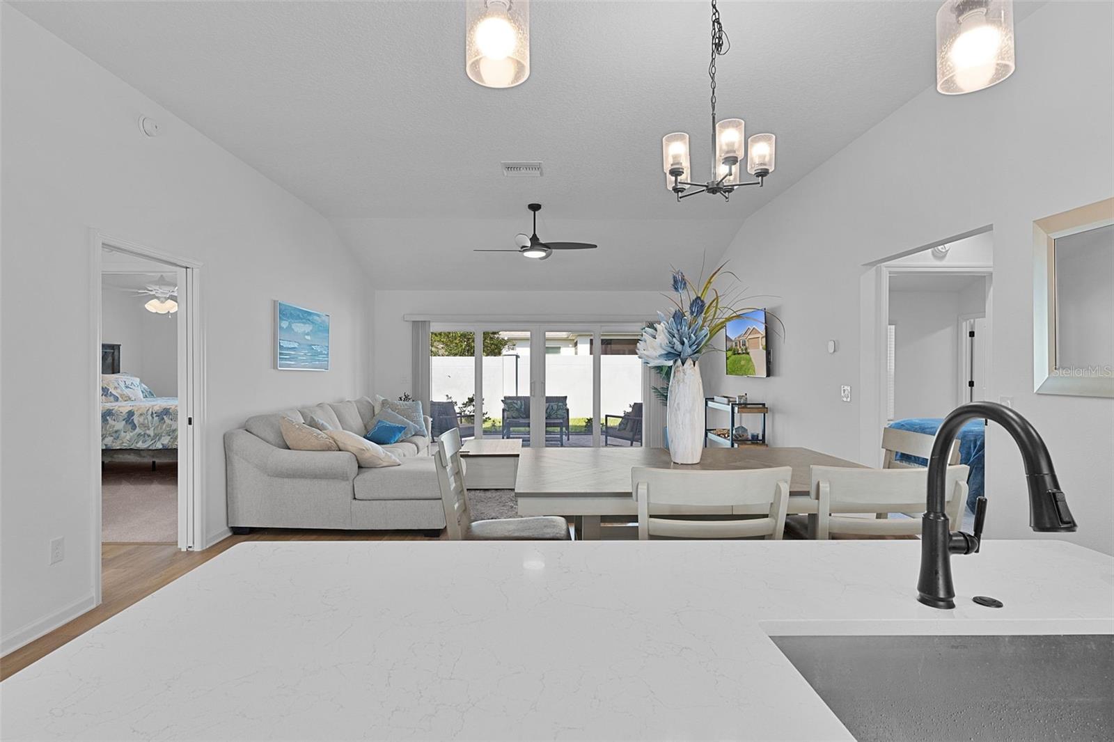 7520 FAR HILLS LOOP, THE VILLAGES, FL — photo 23