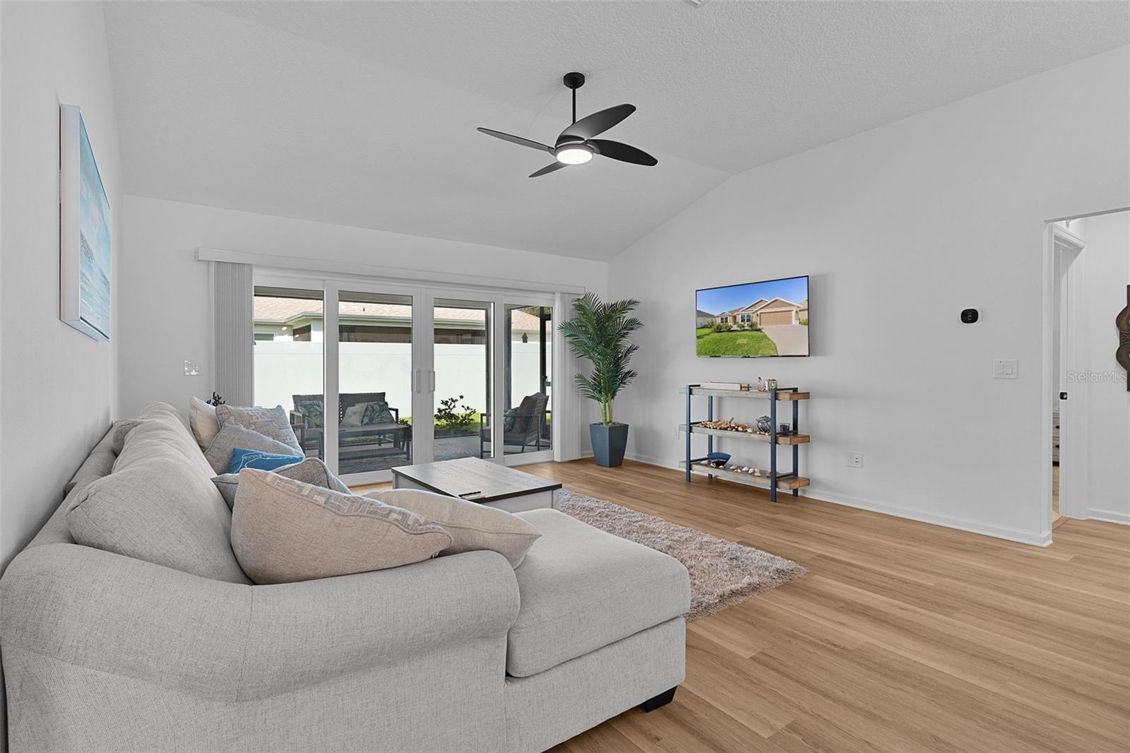 7520 FAR HILLS LOOP, THE VILLAGES, FL — photo 35