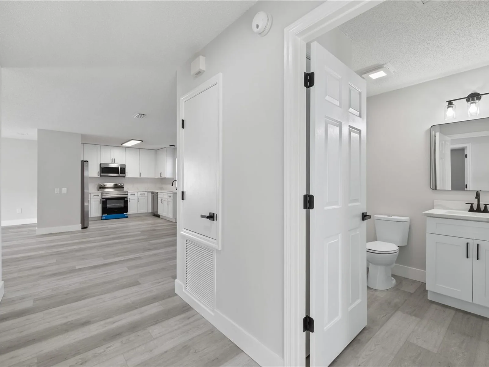843 BOLIVAR ST, LADY LAKE, FL — photo 24