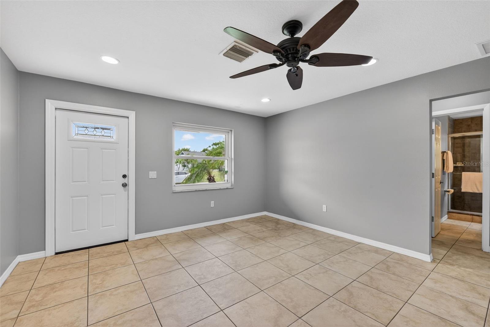 10136 PEACH AVE, ENGLEWOOD, FL — photo 3