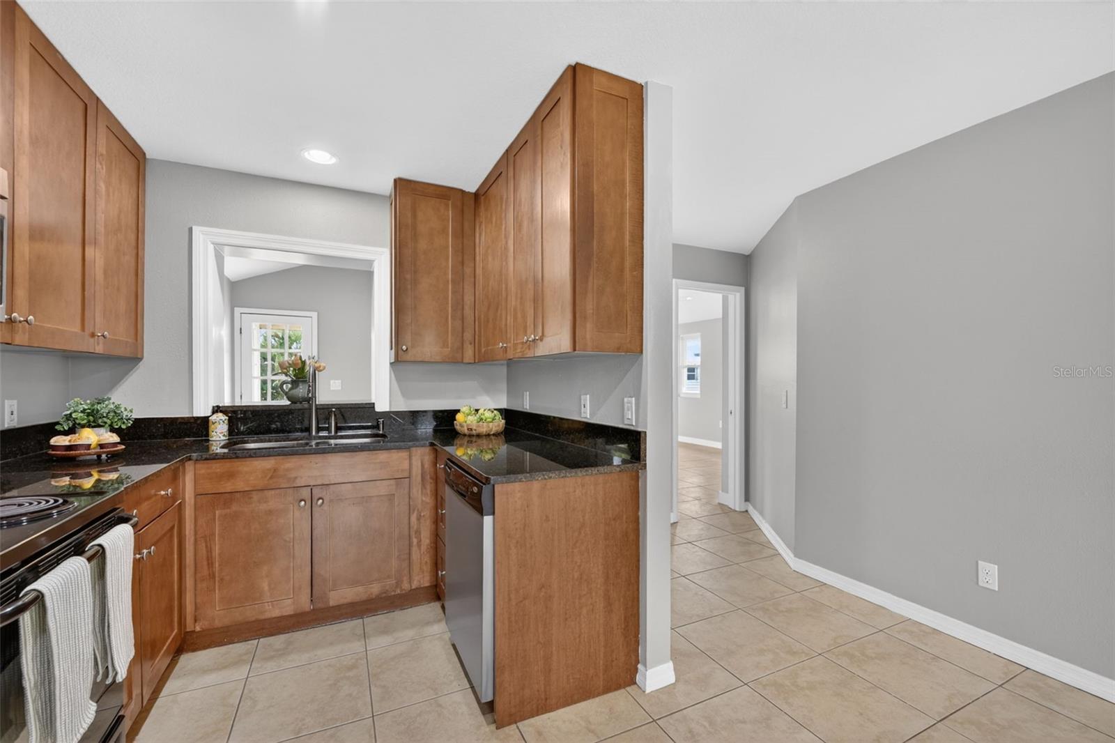 10136 PEACH AVE, ENGLEWOOD, FL — photo 11
