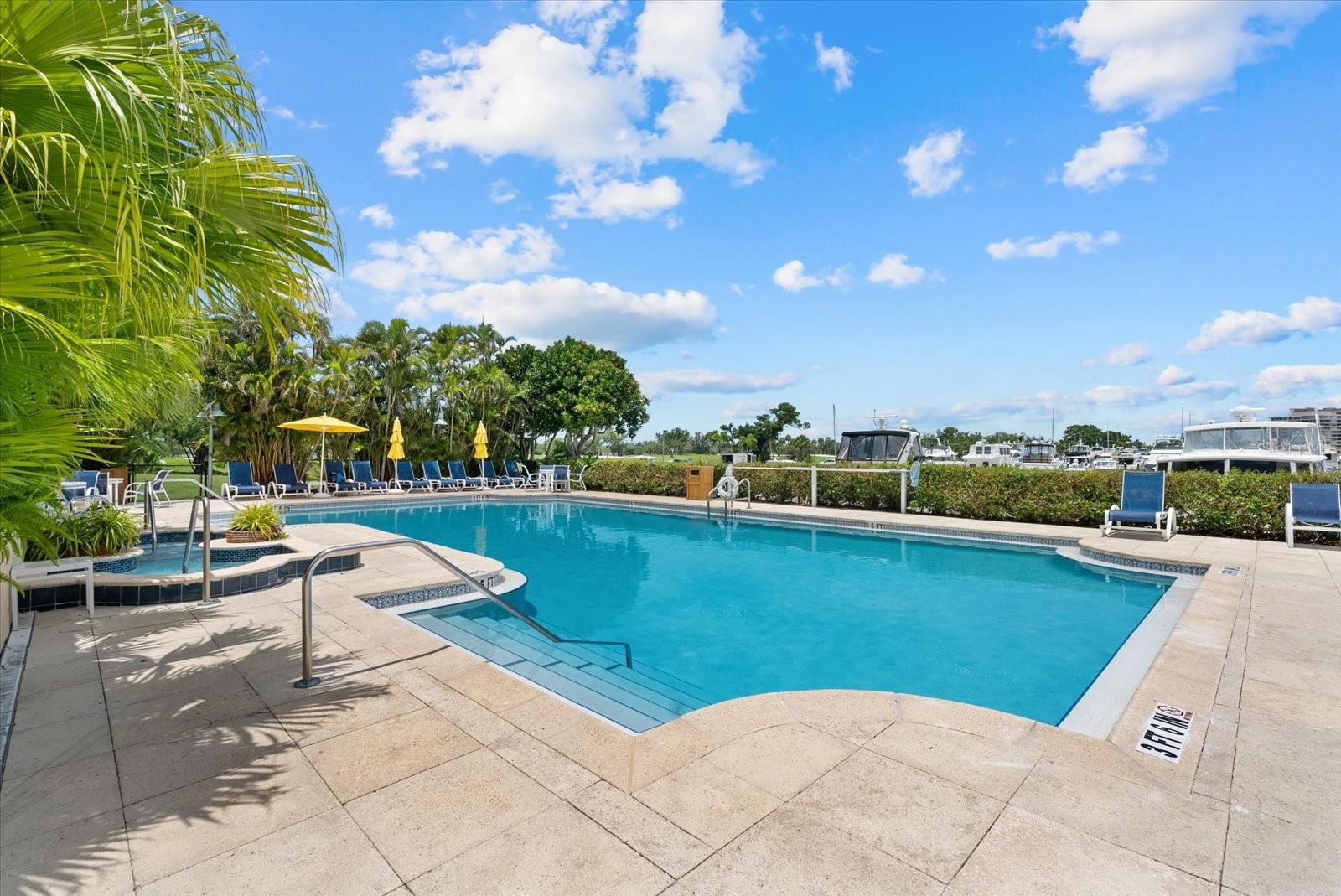 2600 HARBOURSIDE DR #H06, LONGBOAT KEY, FL — photo 24