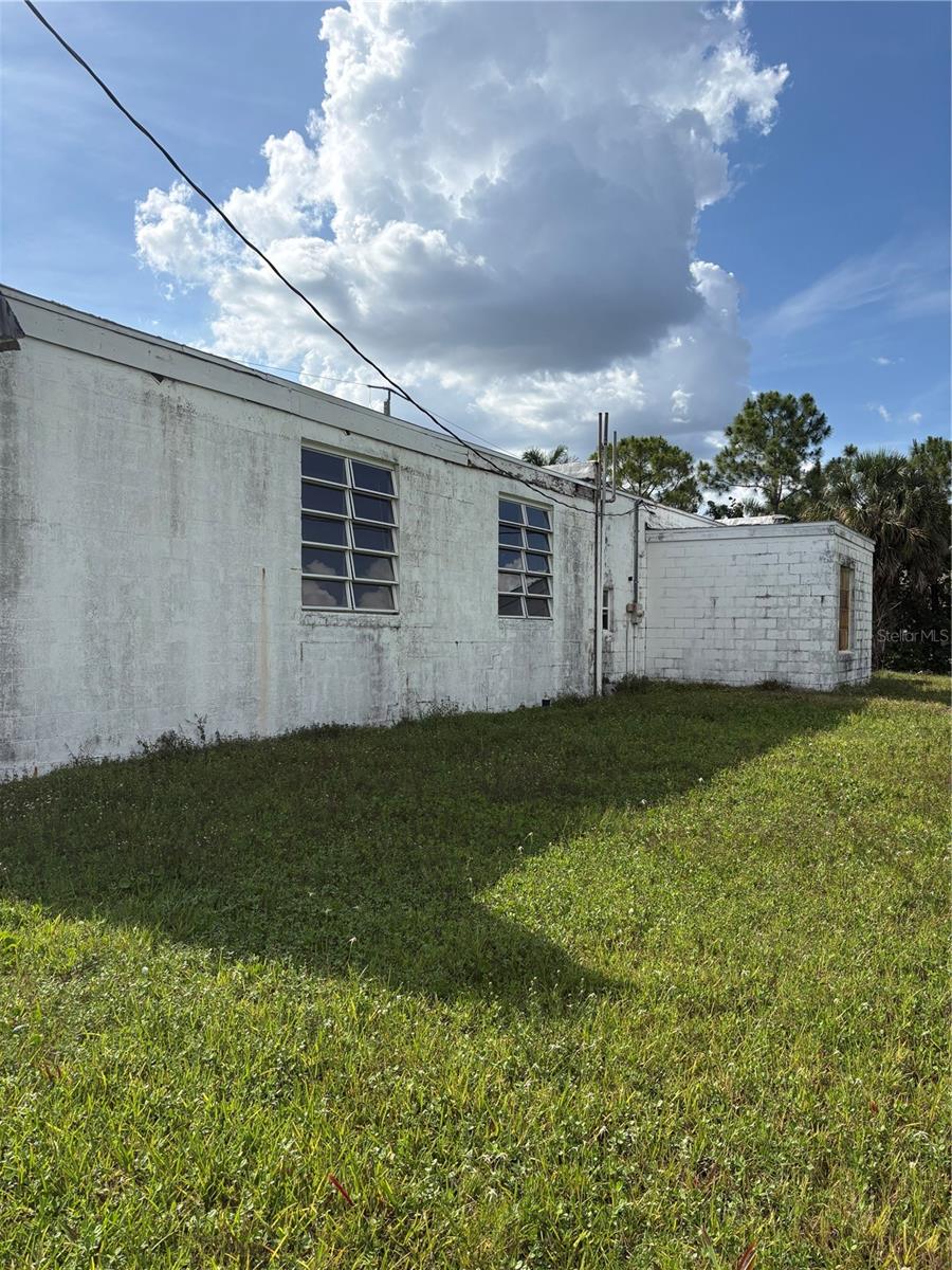1308 TAMIAMI TRL, PUNTA GORDA, FL — photo 3