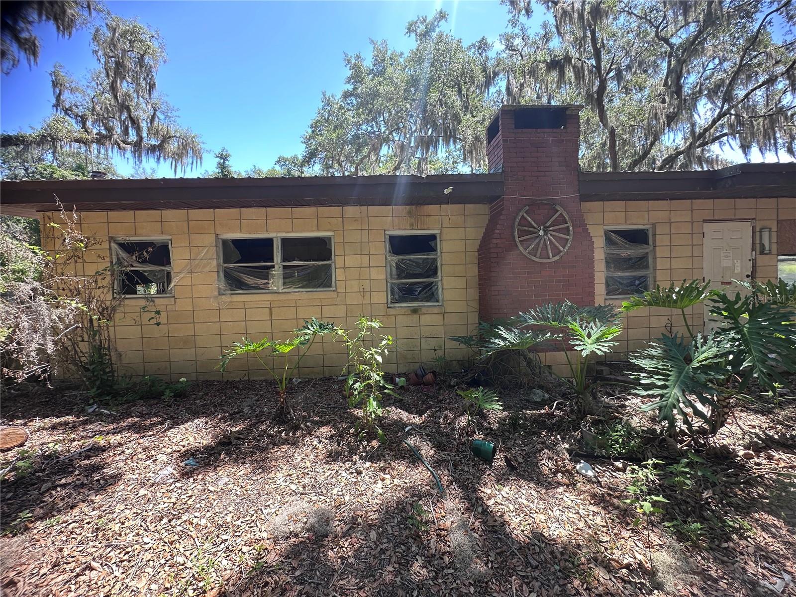 9315 E TREASURE ISLAND AVE, LEESBURG, FL — photo 9