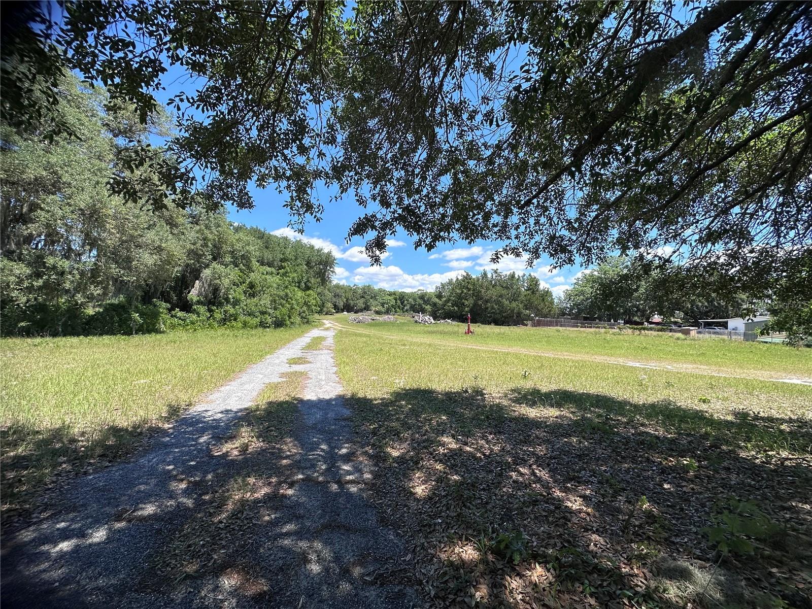 9315 E TREASURE ISLAND AVE, LEESBURG, FL — photo 13