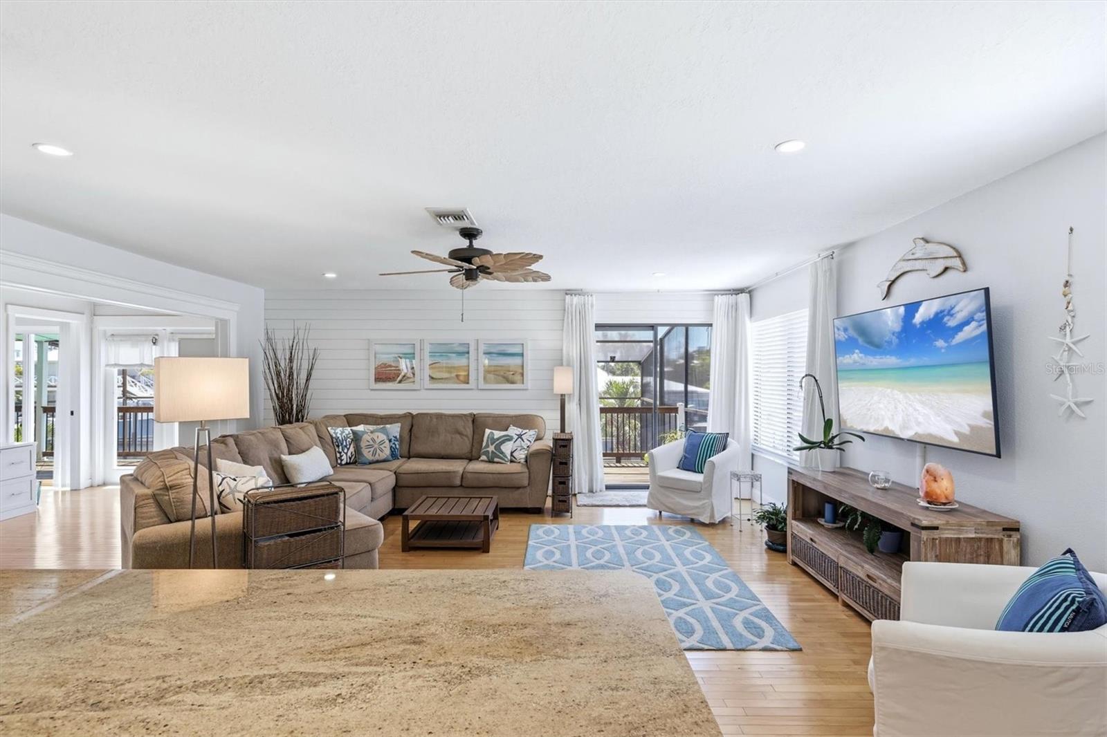 517 KUMQUAT DR, ANNA MARIA, FL — photo 9