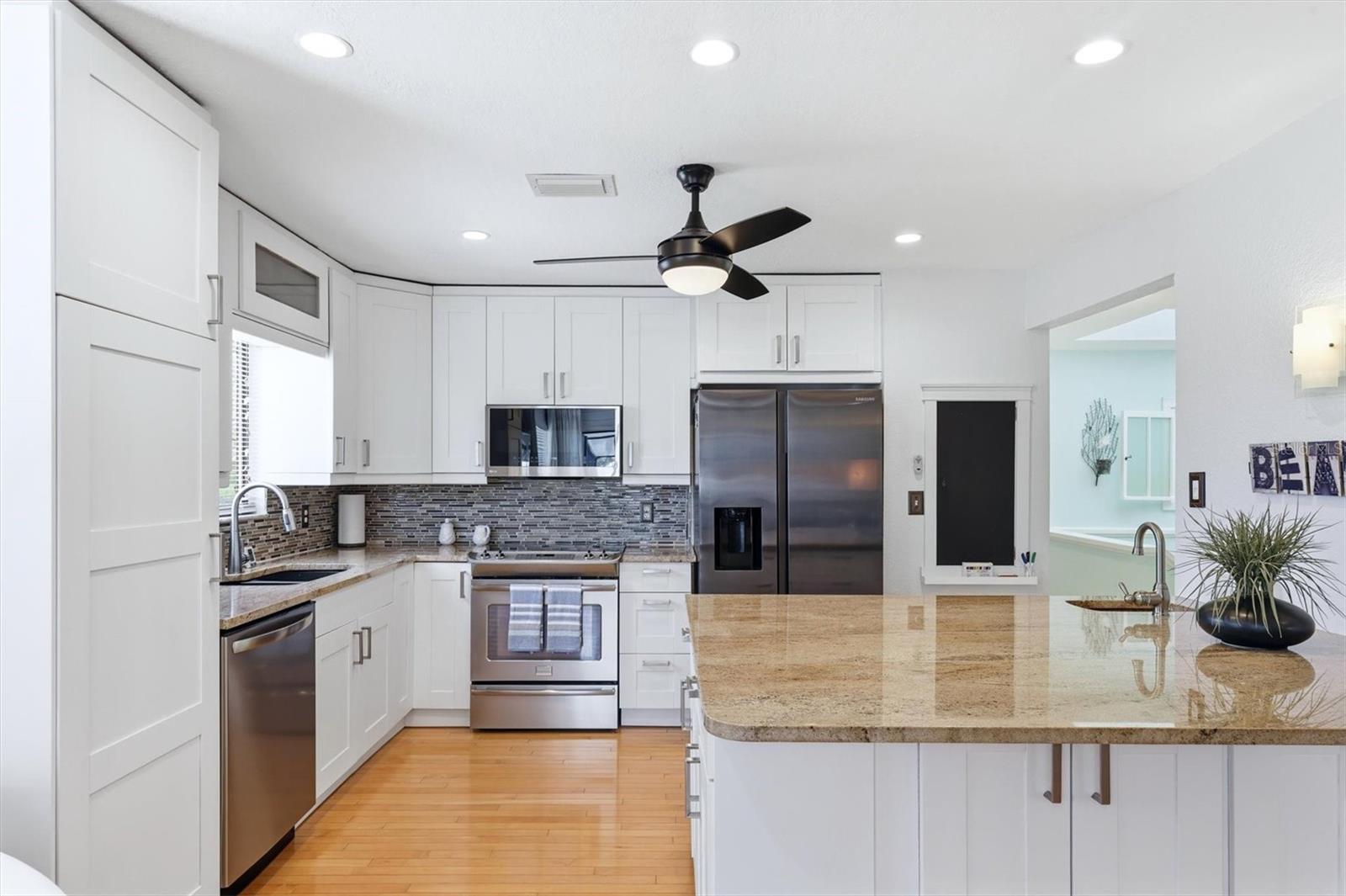 517 KUMQUAT DR, ANNA MARIA, FL — photo 14