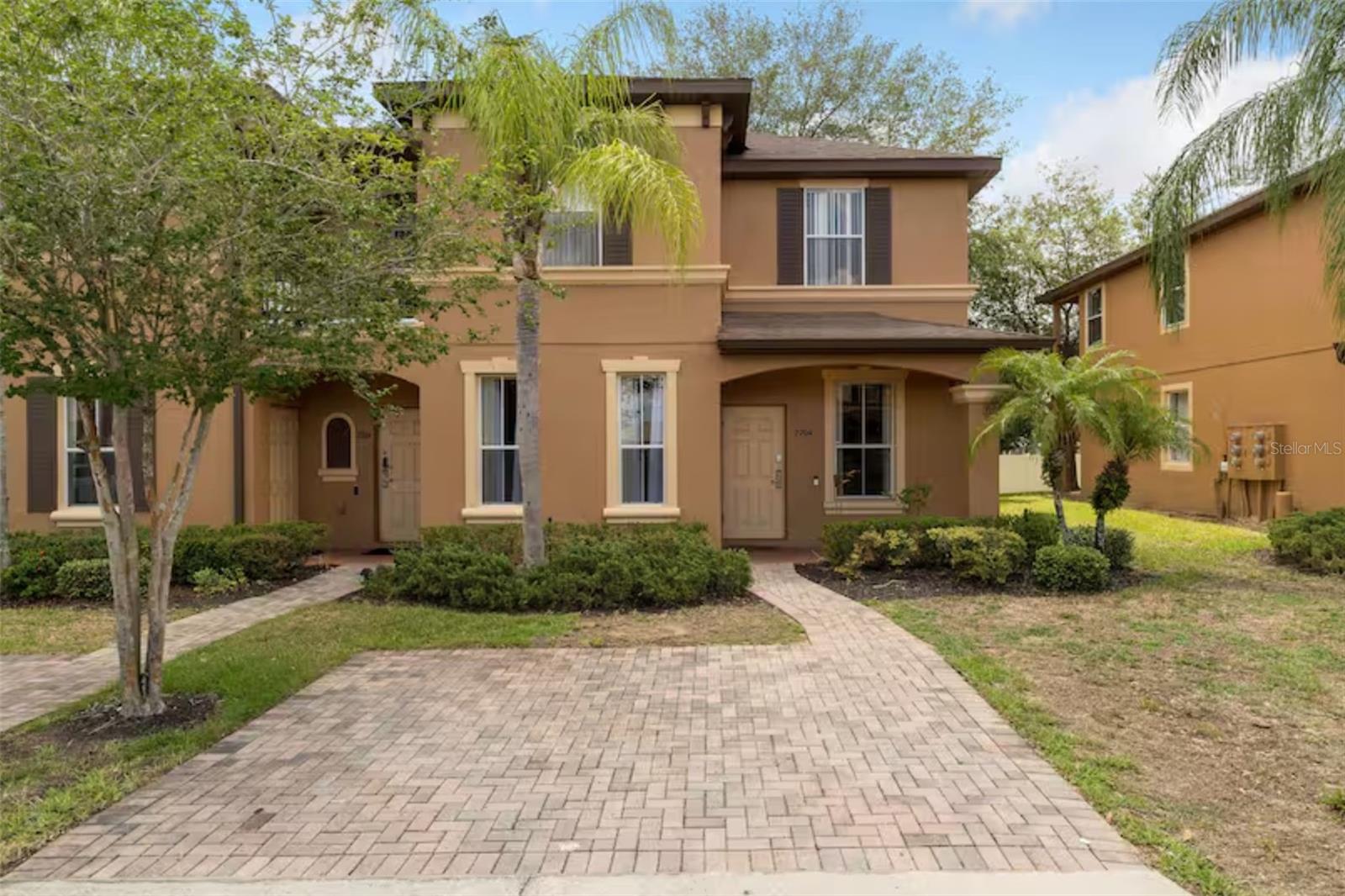 2204 CALABRIA AVE, DAVENPORT, FL