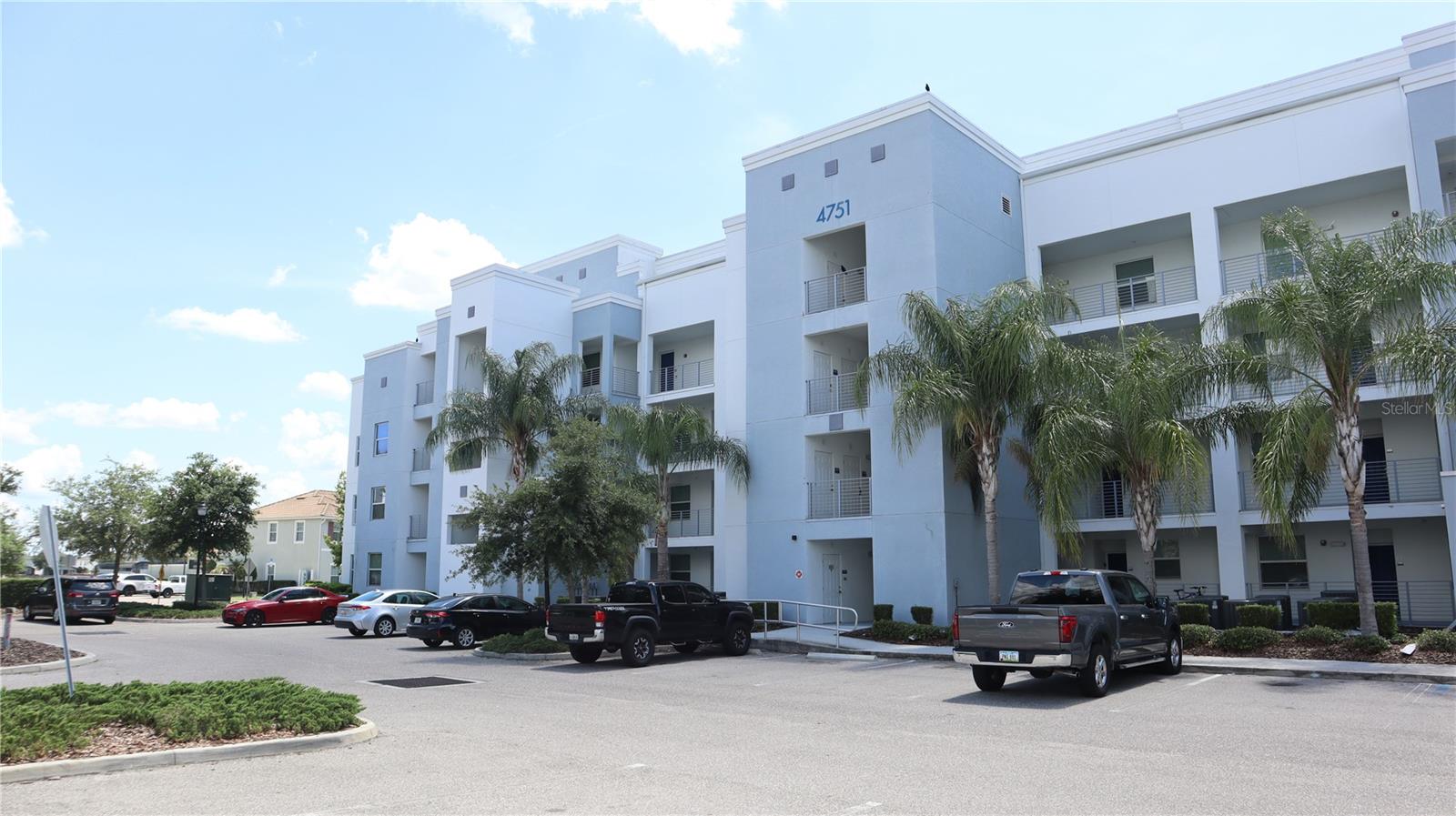 4751 CLOCK TOWER DR #305, KISSIMMEE, FL