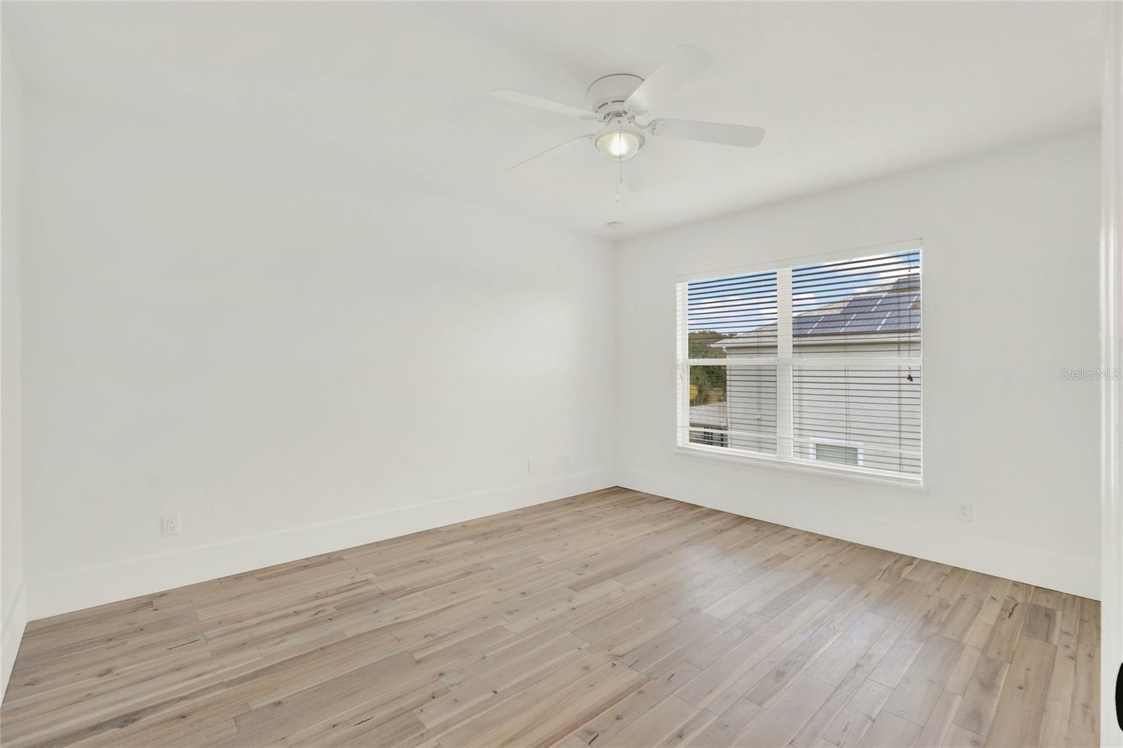 23503 VALDERAMA LN, SORRENTO, FL — photo 97