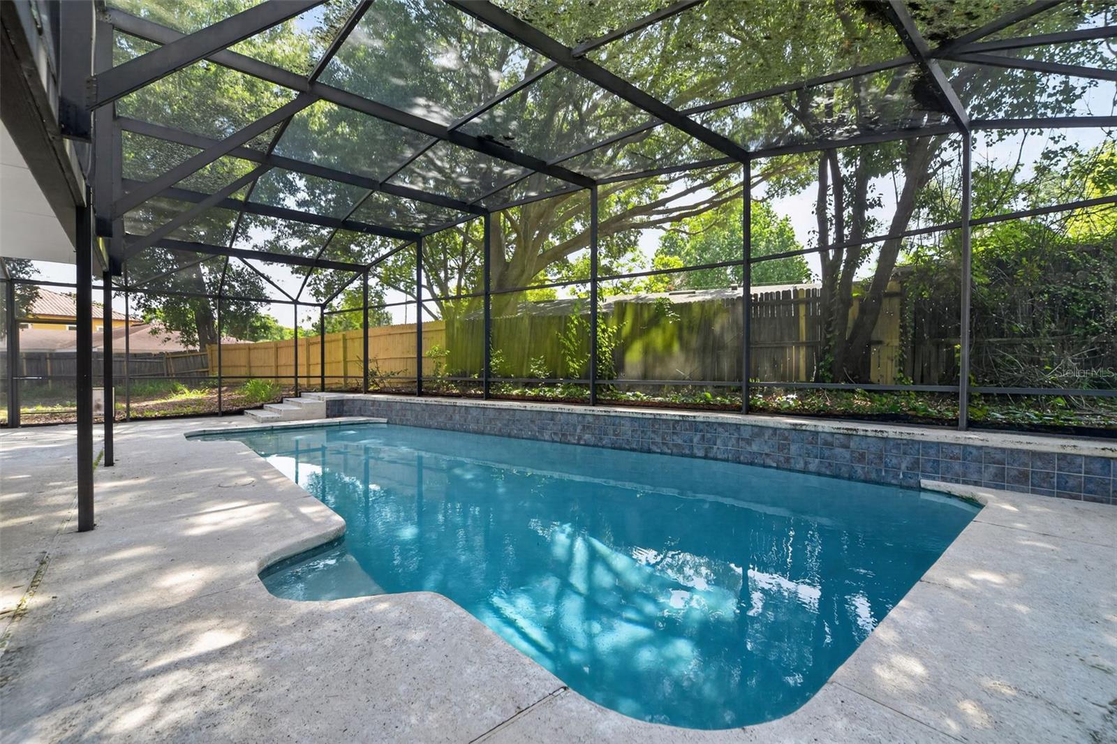 637 W LAKESHORE DR, CLERMONT, FL — photo 5