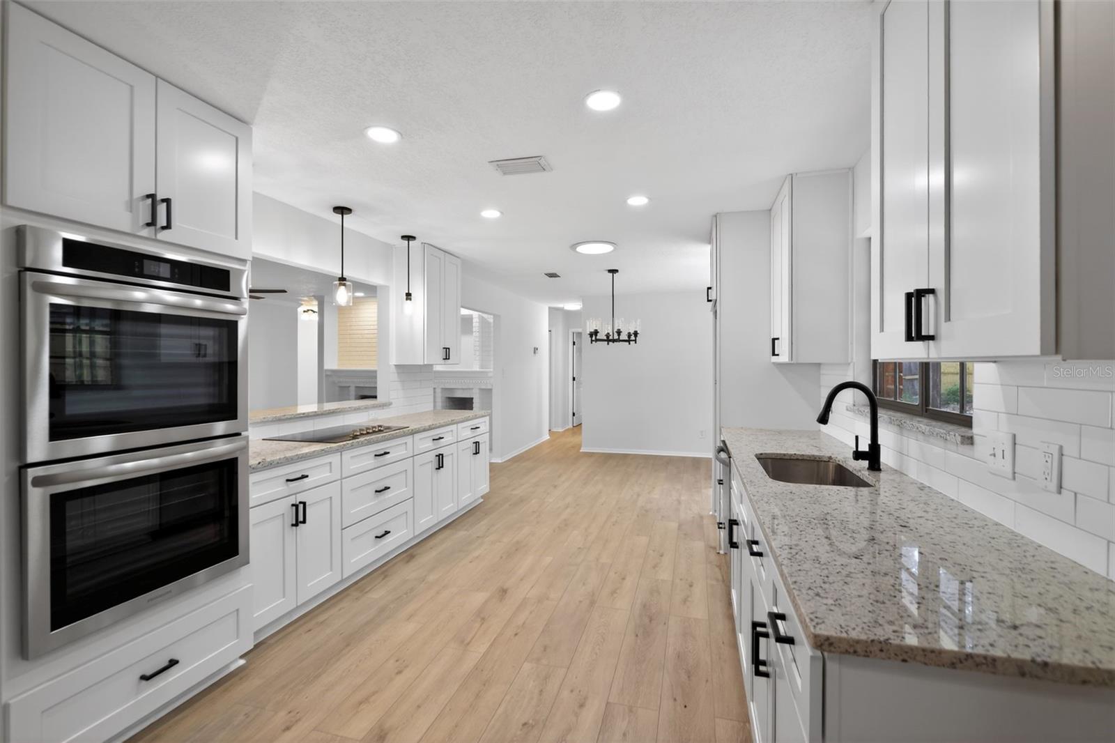 637 W LAKESHORE DR, CLERMONT, FL — photo 13