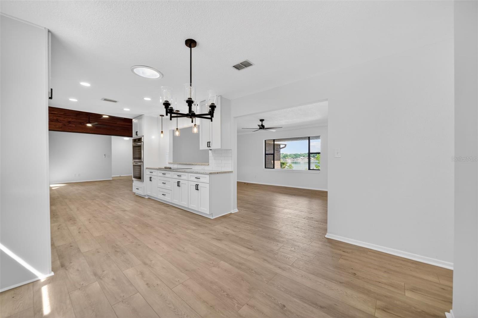 637 W LAKESHORE DR, CLERMONT, FL — photo 56