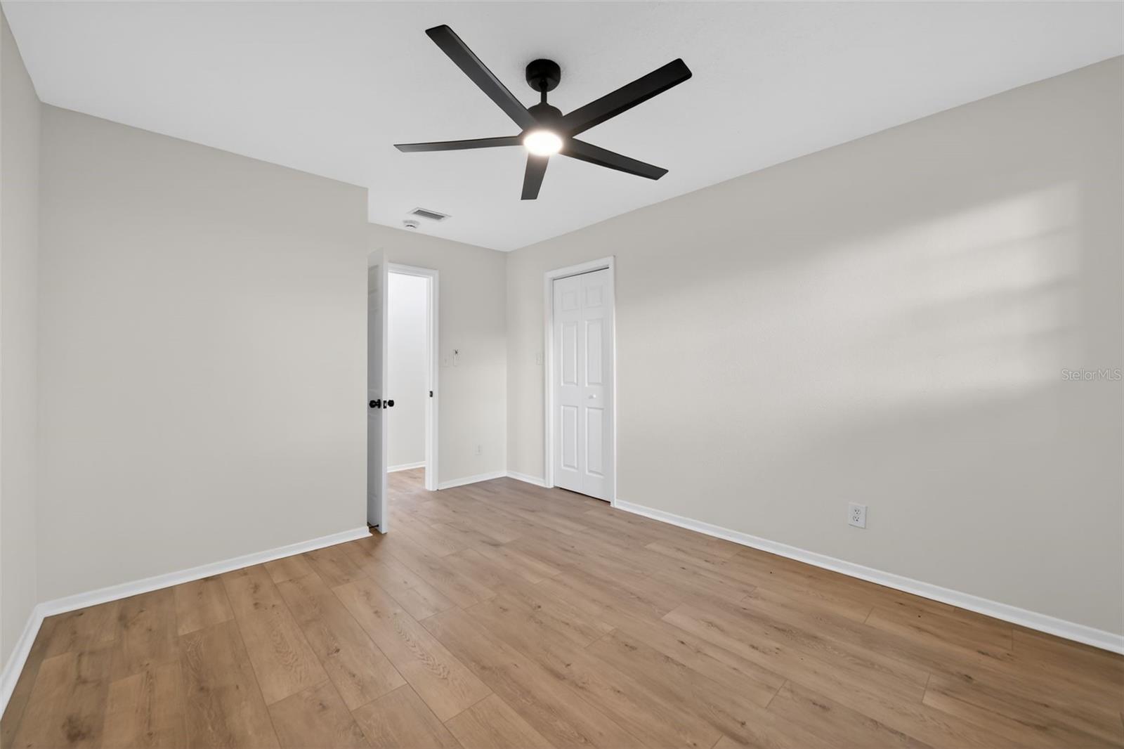 637 W LAKESHORE DR, CLERMONT, FL — photo 71