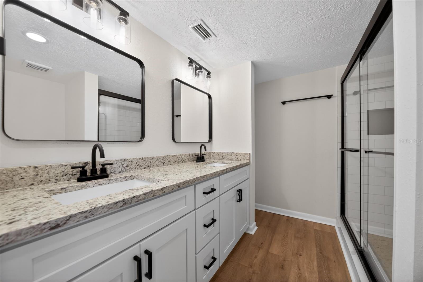 637 W LAKESHORE DR, CLERMONT, FL — photo 76